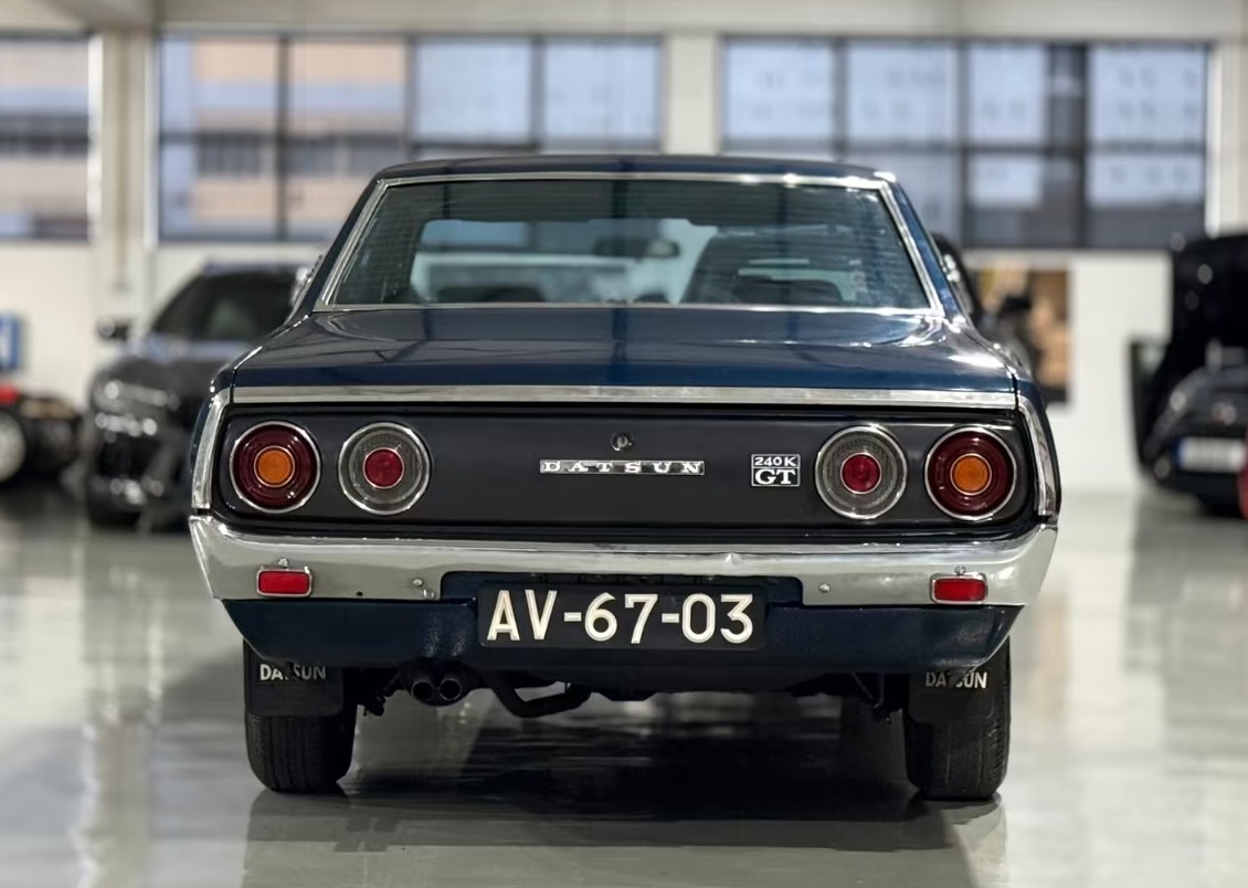 
								Nissan Datsun 240 full									